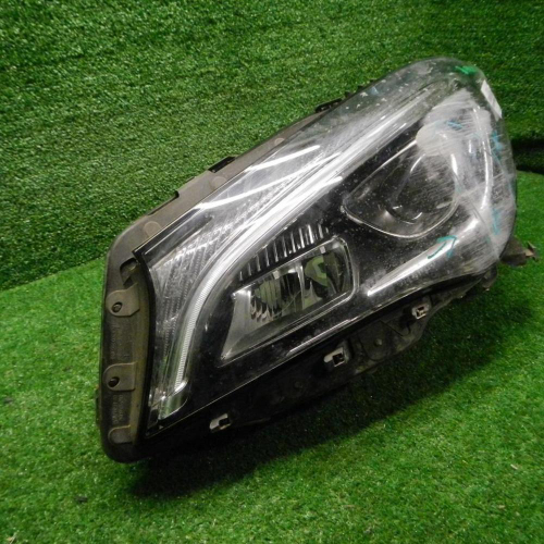 Битая Фара левая Mercedes CLA w117 C117 (2016-2019) LED