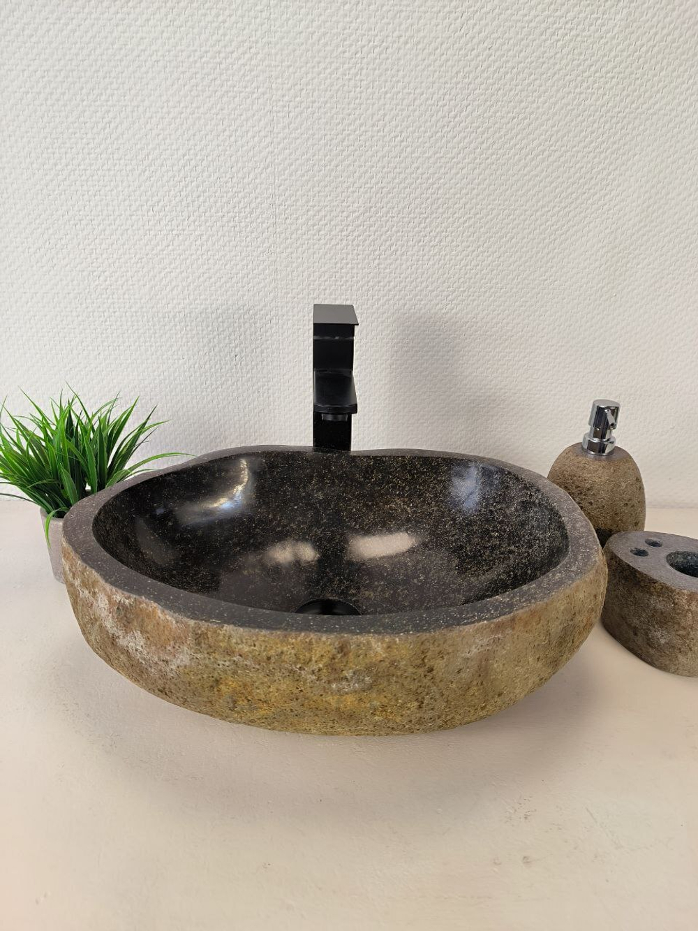 Раковина из речного камня RS-65995 46х33х15 из натурального камня