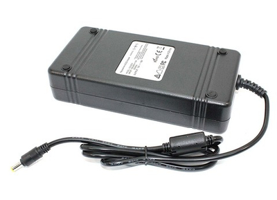 Блок питания (сетевой адаптер) для ноутбуков Toshiba 19V 12A 5.5x2.5mm