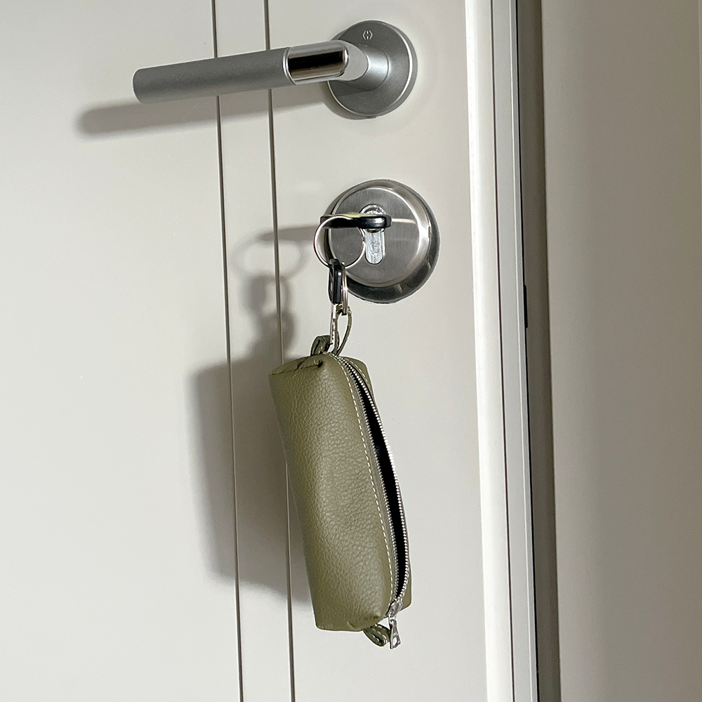 Ключница Coffre из кожи теленка зеленого цвета