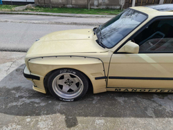 BMW E30 PANDEM (ROCKET BUNNY) Передняя правая накладка (Реплика "Стекловолокно")