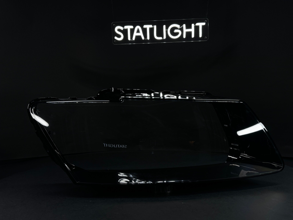 Правое стекло фары AUDI Q5 2008-2012