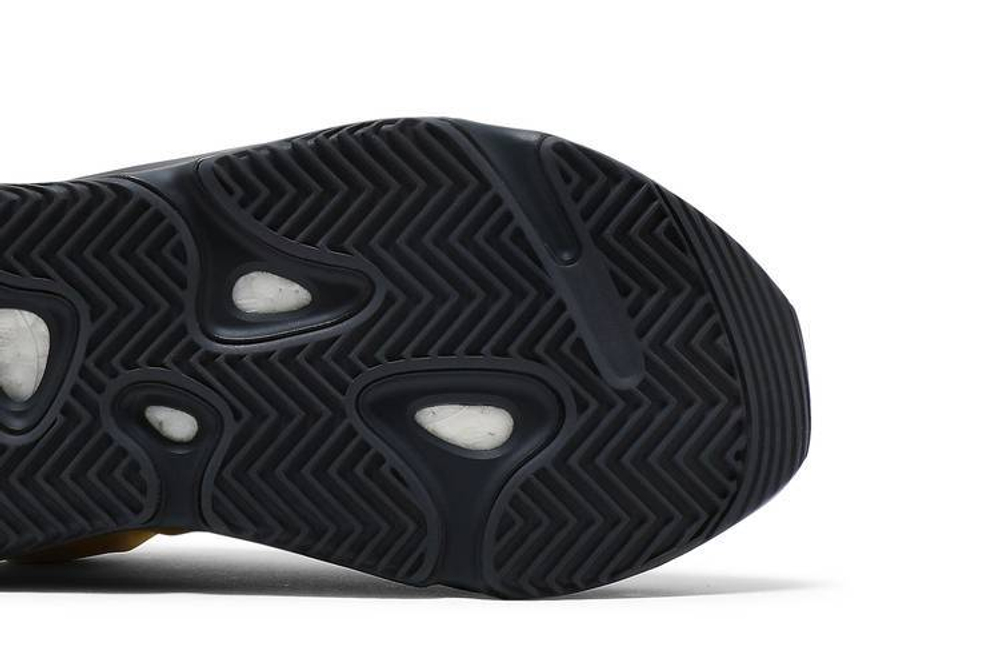 Кроссовки Adidas Originals Yeezy Boost 700 Mnvn Honey Flux