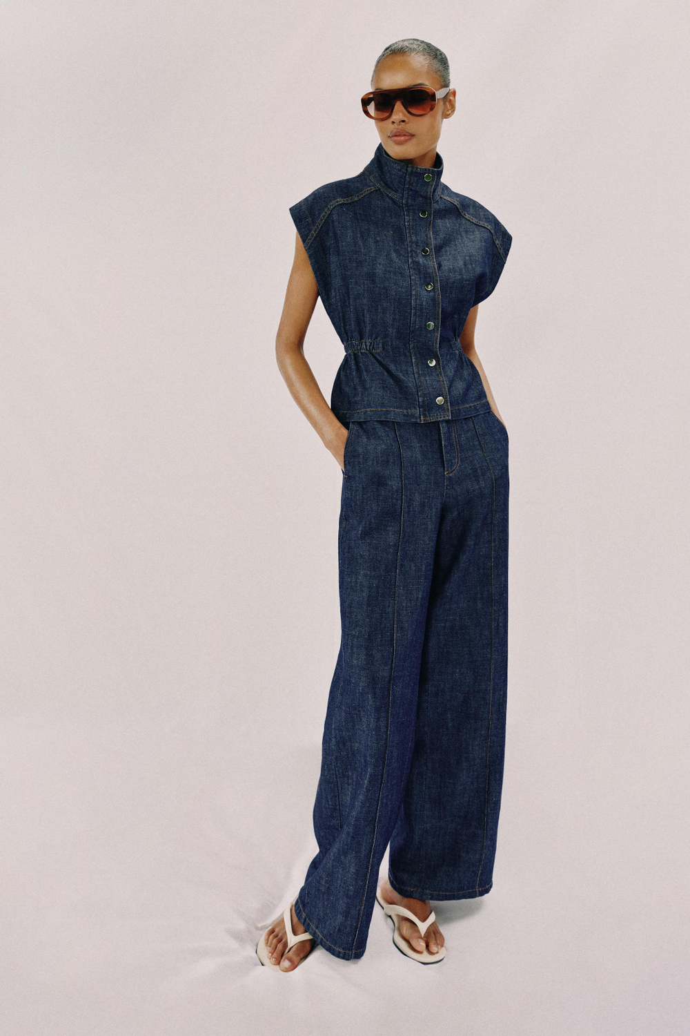 ZARA ЖИЛЕТ ИЗО ЛЬНА С ЭЛАСТИЧНОЙ ТАЛИЕЙ, ИНДИГО