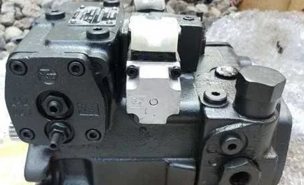 Гидравлический насос  Bosch Rexroth  AA10VG45-A10VG45