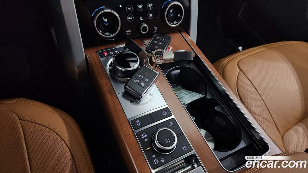 Land Rover Range Rover 4 Generation 4.4 SDV8 AB LWB Дизель (09.2019)