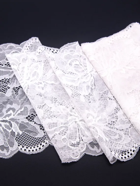 03-264 Кружево эластичное 22 см, теплый белый