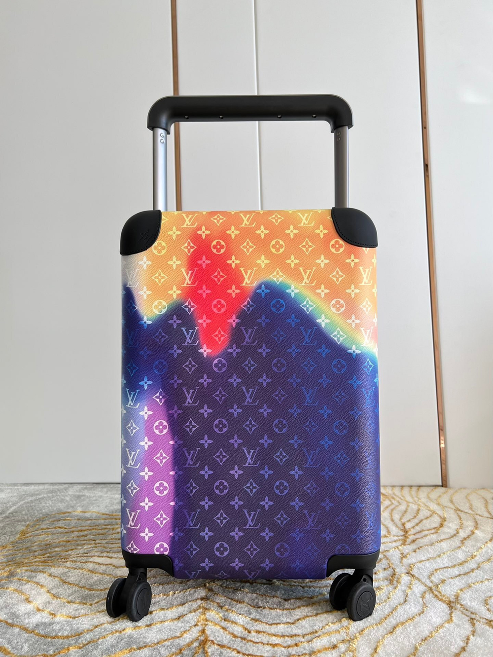 Louis Vuitton Horizon 55 Suitcase