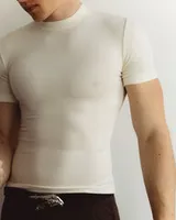 Белая футболка 