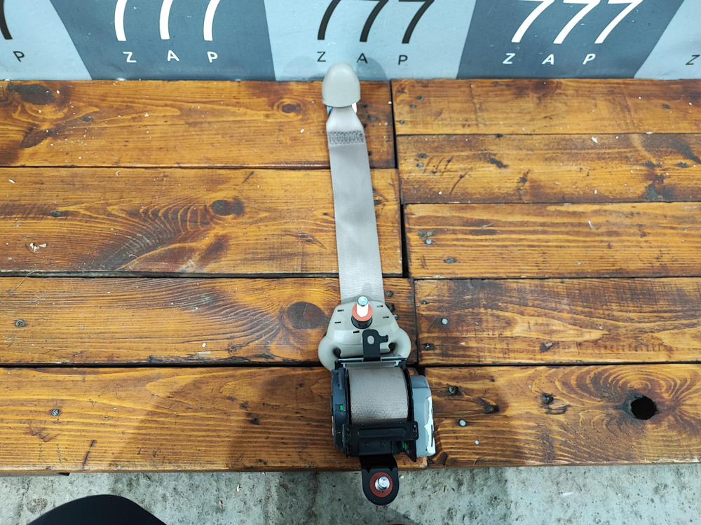 Ремень безопасности задний левый SsangYong Kyron  Б/У Оригинал 7560109101EAN