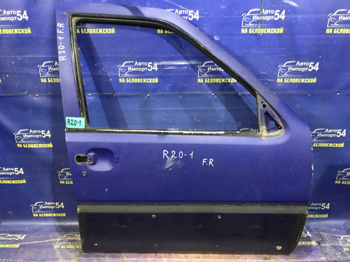 Дверь передняя правая NISSAN MISTRAL 1997