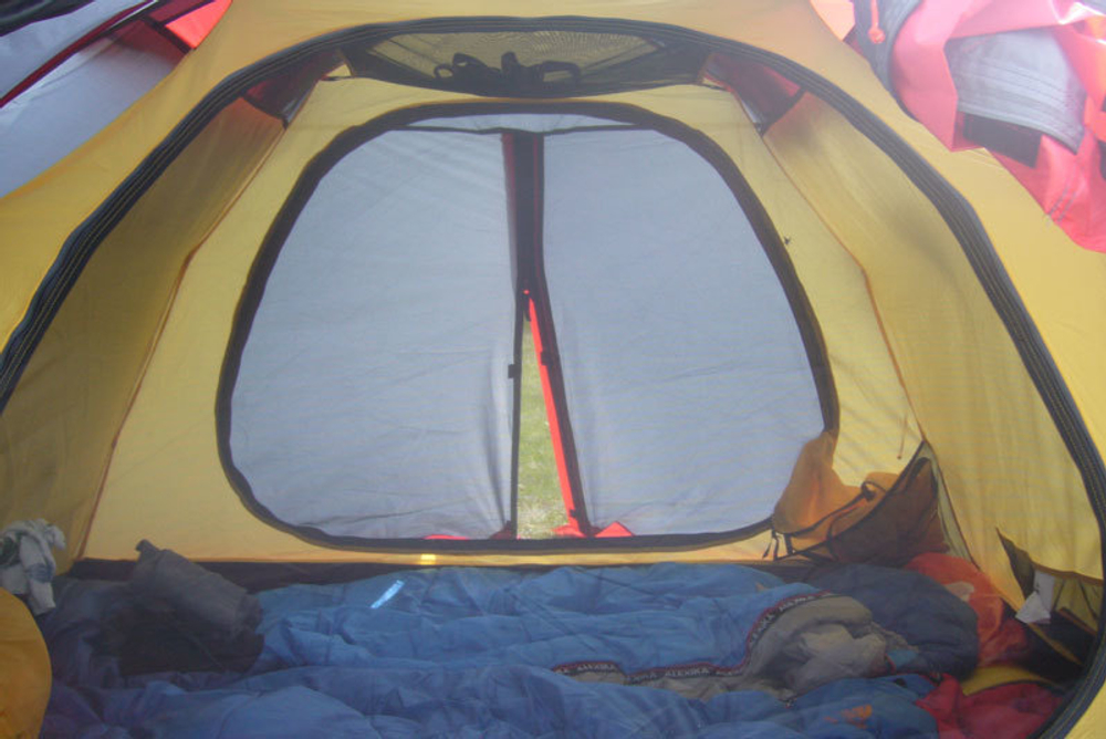 Палатка TRAMP  Mountain 3  (V2), артикул TRT-23, цвет Серый