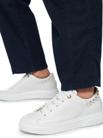 Джинсы из хлопка