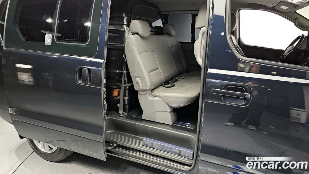 Hyundai The New Grand Starex Van 5인승 (11.2019)
