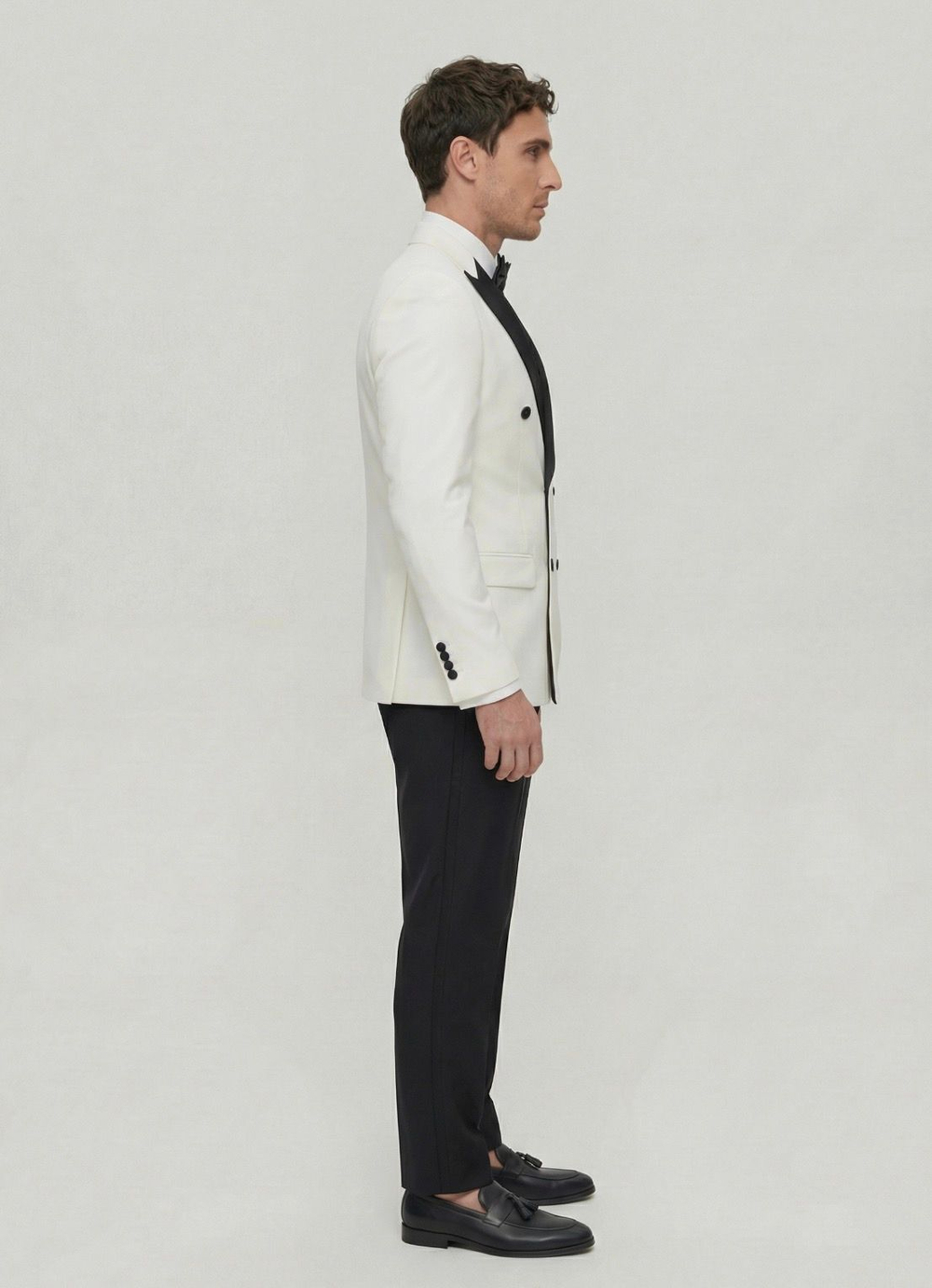 Мужской смокинг (белый) А59