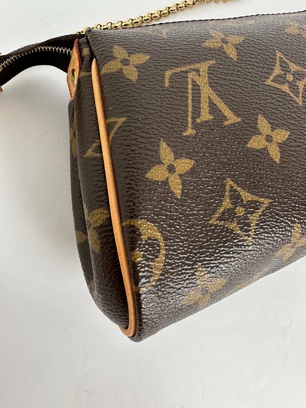 Сумка Louis Vuitton Eva Monogram