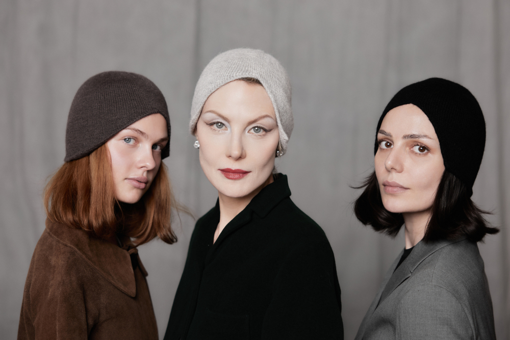 Шапочка RENATA LITVINOVA x SVYAZAT'