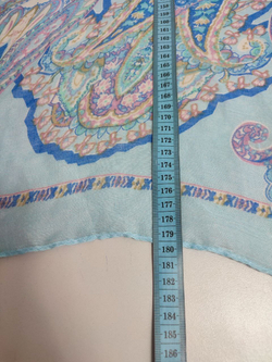 Палантин нежного оттенка