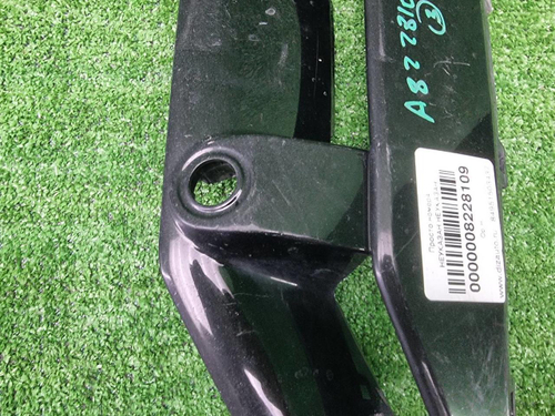 Накладка перед. бампера BMW 7er G70 22-нв M-paket