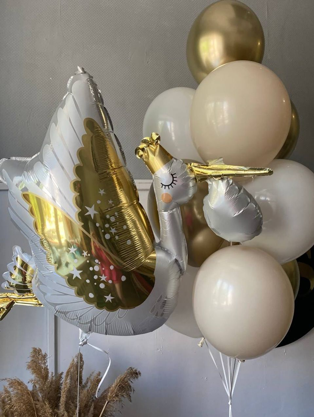 Фольгированный шар-фигура «Аист белый» сатин, 89 см