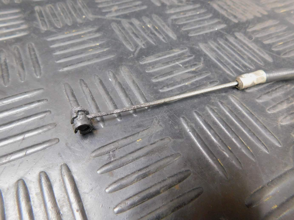 Трос сцепления Yamaha TDM850 RN03J 2001