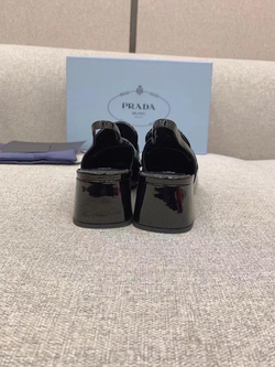 Туфли Prada