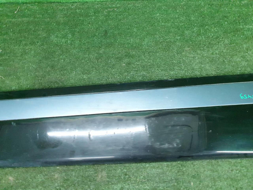 Накладка двери передняя левая Range Rover Velar (2017-н.в.)
