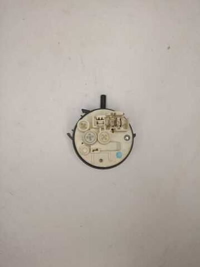 25 Датчик уровня воды для стиральной машины Whirlpool 461971402451 б/у