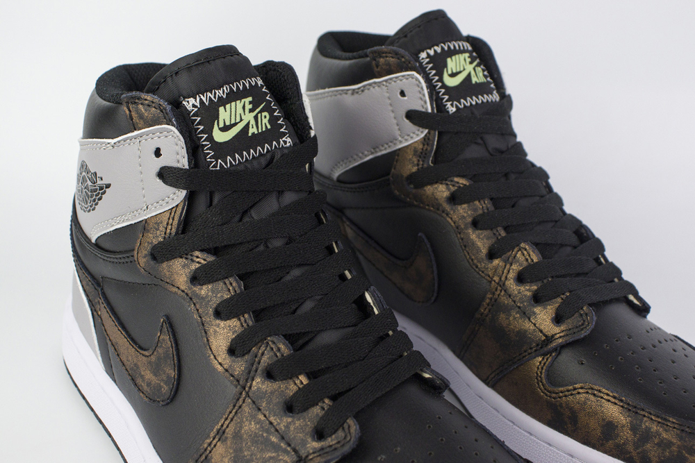 Кроссовки Nike Air Jordan 1 Patina