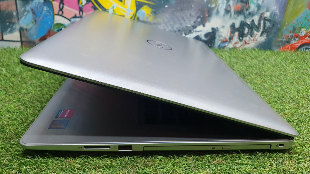 Ноутбук DELL i3-7/4Gb/FHD/Inspiron 5770 [5770-6922]/Windows 10