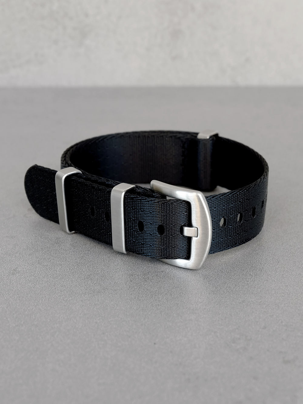 Nato Strap Premium - нейлоновый ремешок для часов