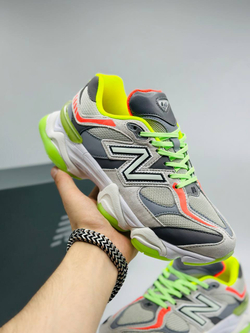 Женские кроссовки NEW BALANCE 9060