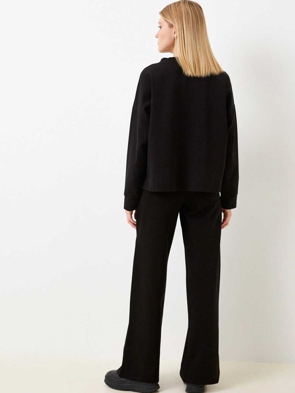 Костюм спортивный