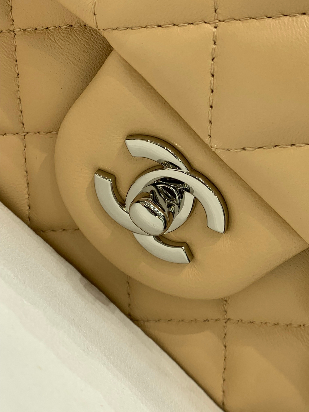 Chanel Bag 20 cm