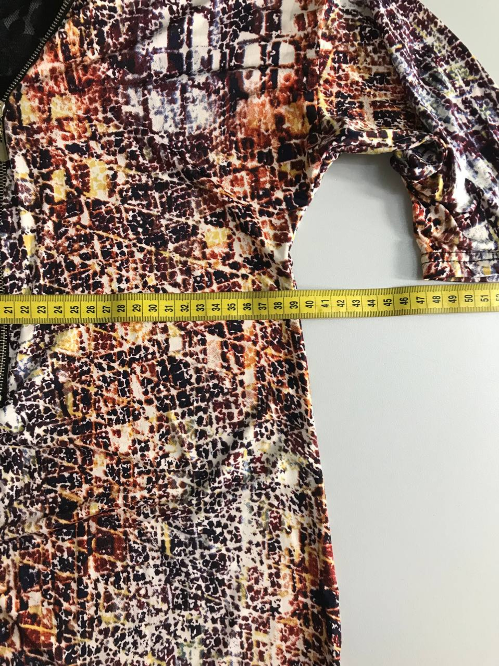 Блузка пестрая, визуально на 42 размер