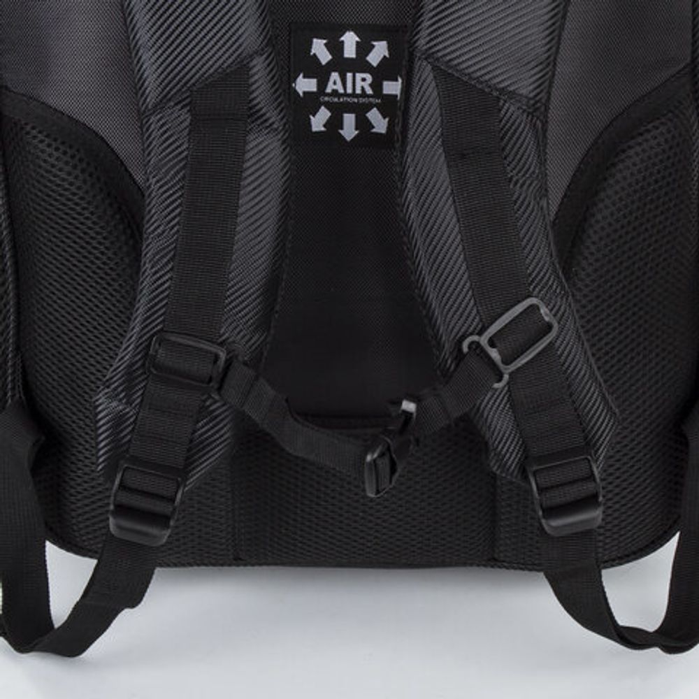 Рюкзак BRAUBERG "Flagman", размер 46х35х25 см, 35 л, ткань, черно-красный, 224454