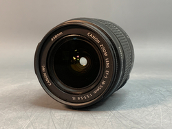 Canon 1000D kit 18-55mm 3.5-5.6 IS 2.500 кадров