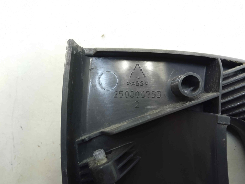 VMSL501B кт177 Ручка люка в сборе для стиральной машины Hotpoint-Ariston 250006733 б/у