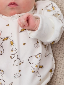 Конверт на выписку весна c костюмом