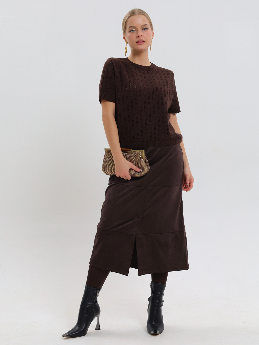 Ажурная футболка с вертикальными полосами