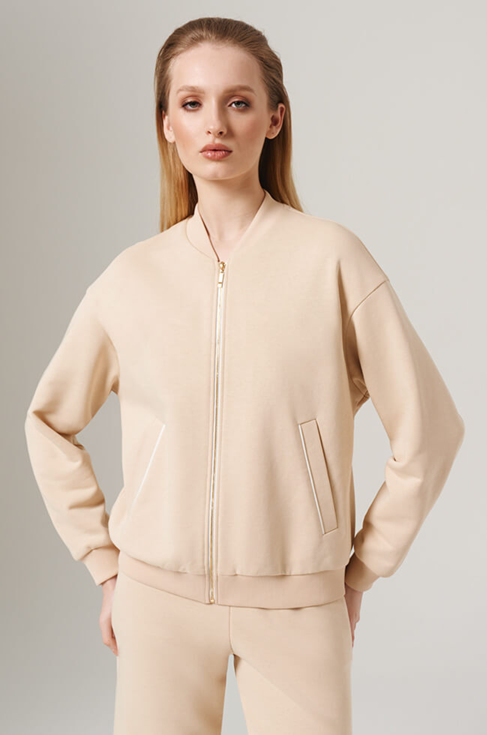 1899 Толстовка женская (бежевый)