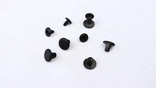 Винт ременной Черный аскид (10 шт)