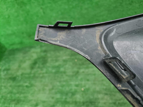 Решетка переднего бампера Audi Q8 (18-23) S-line