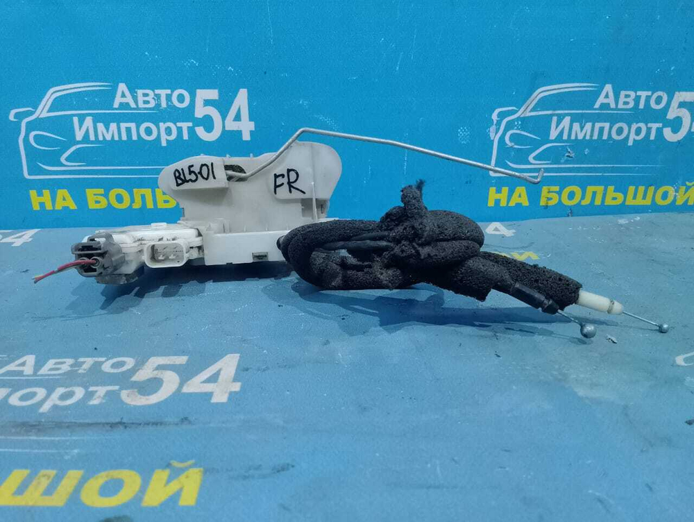 Замок двери передней правой SUBARU LEGACY 2005