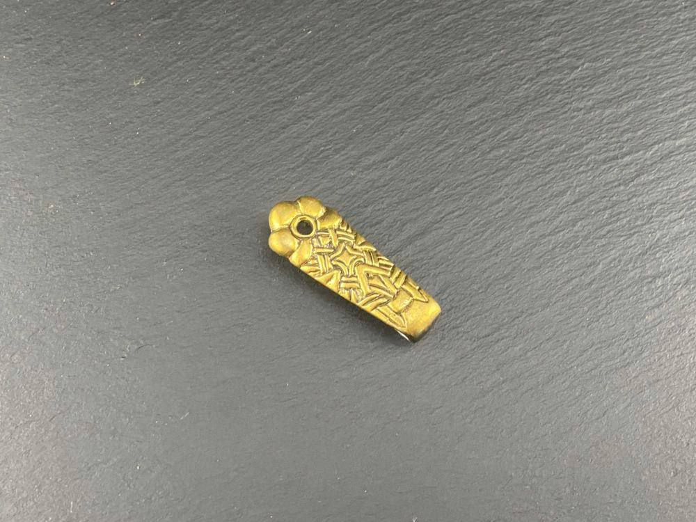 Хвостовик. Готланд 11-12 в.