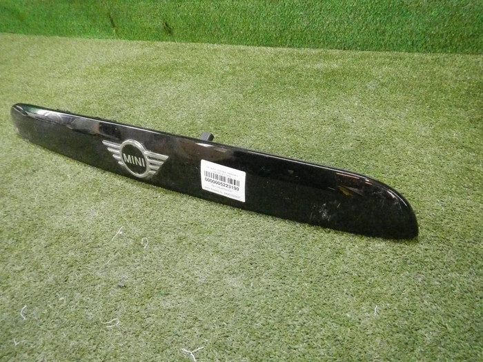 Накладка крышки багажника Mini Hatch F56 (2013-н.в.)