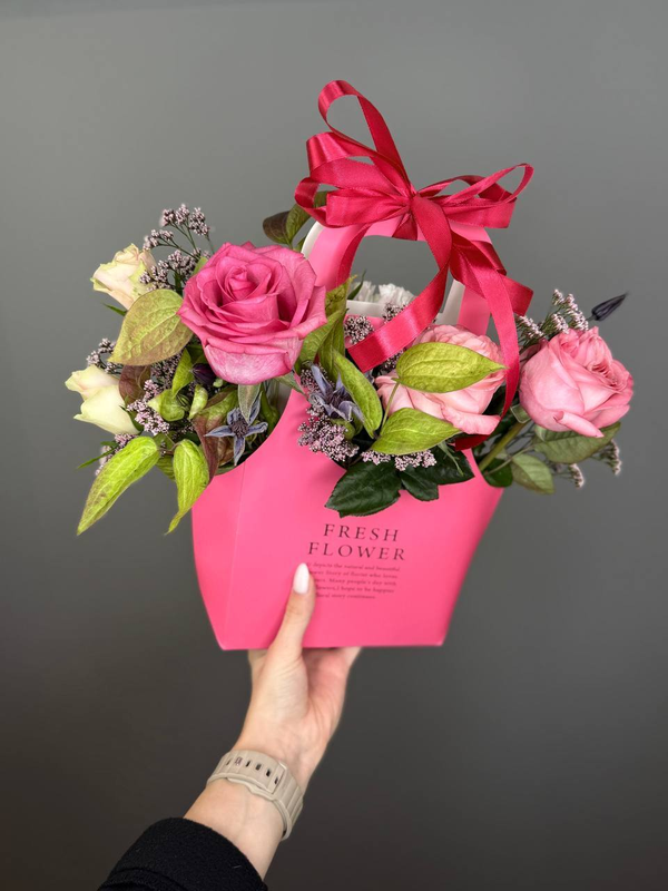 Композиция "Цветочный флирт" Композиция "Цветочный флирт"