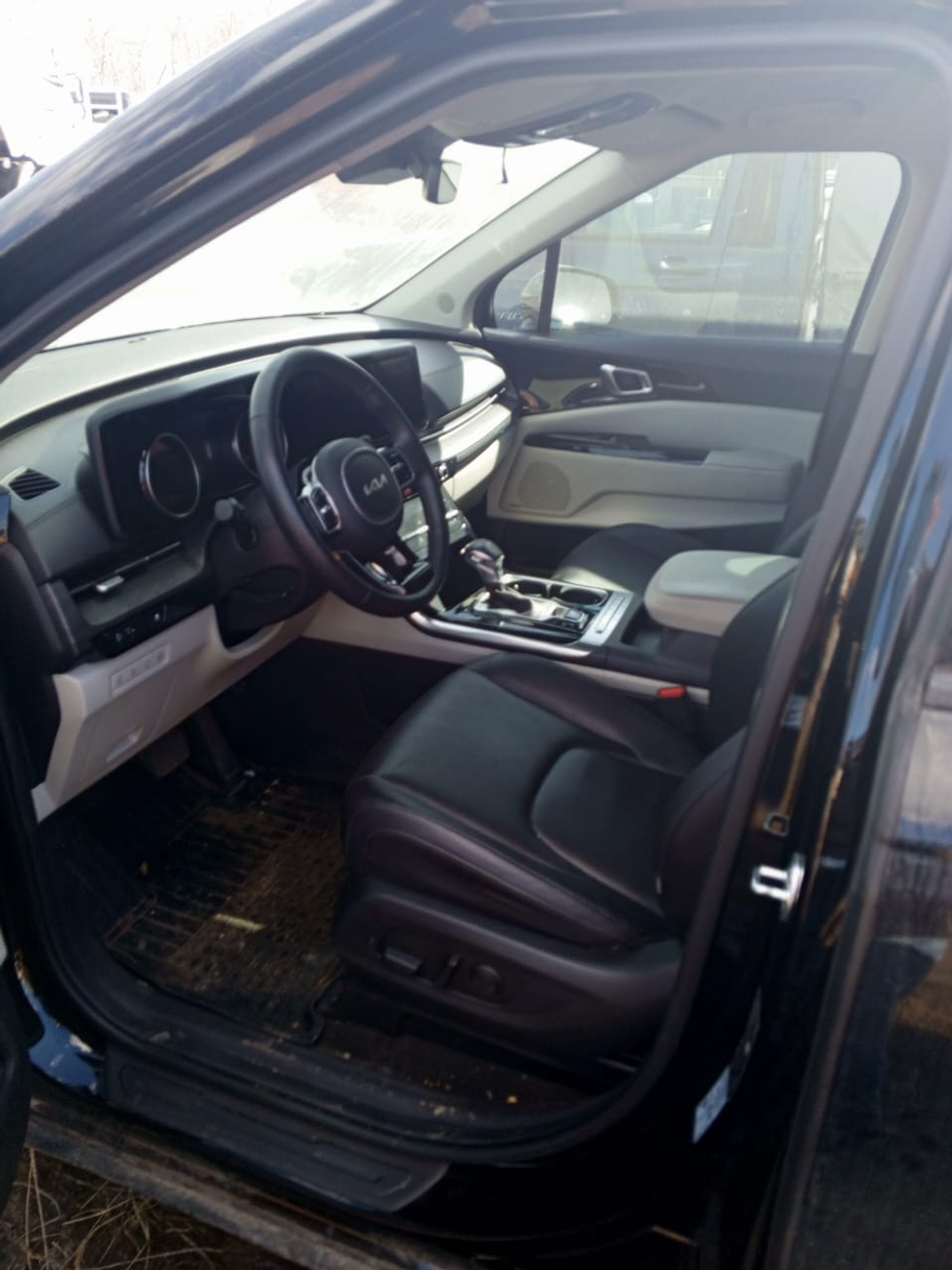 Kia Carnival Prestige 2.2 CRDI 8AT
