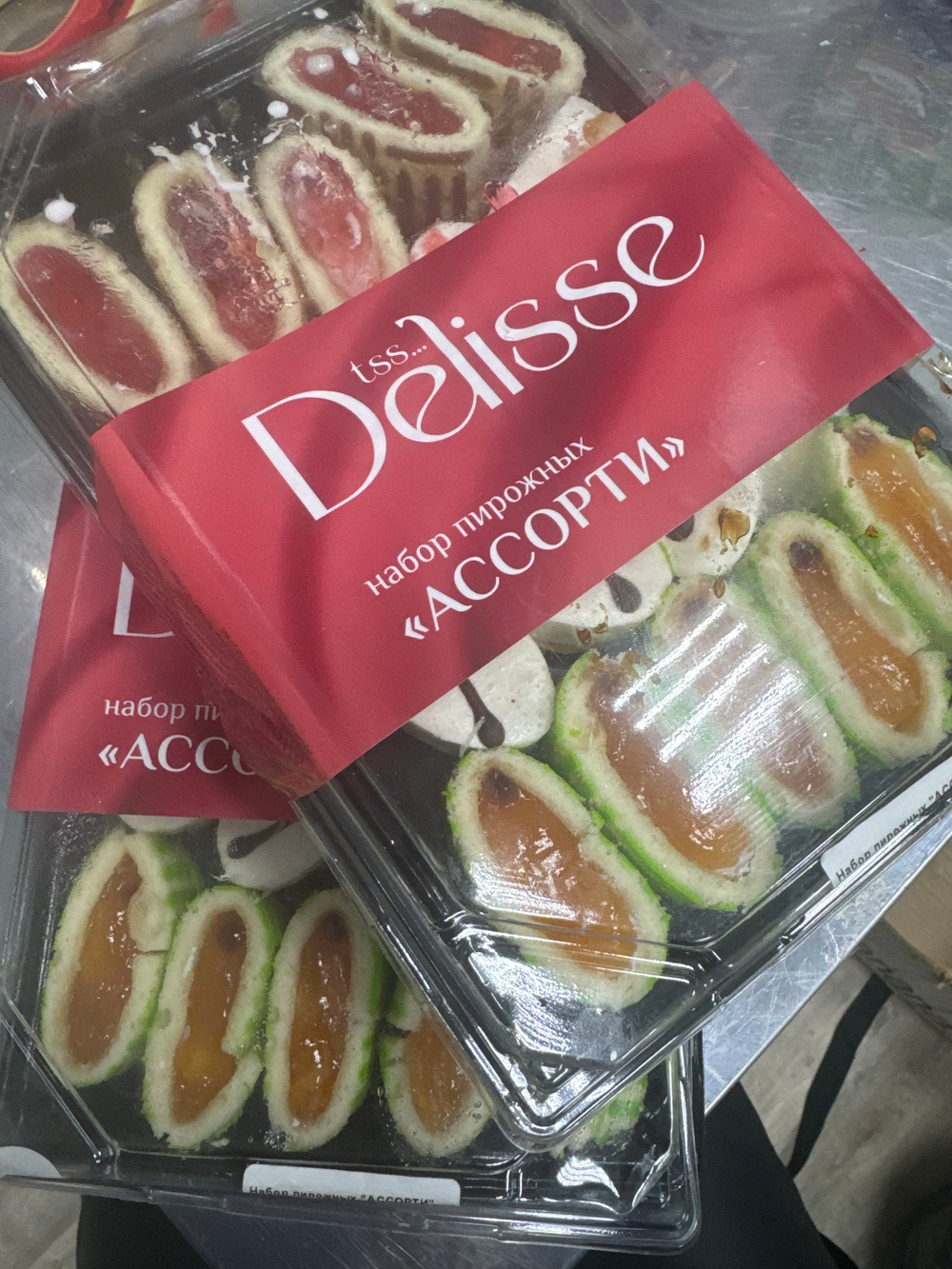Набор пирожных Ассорти  Delisse