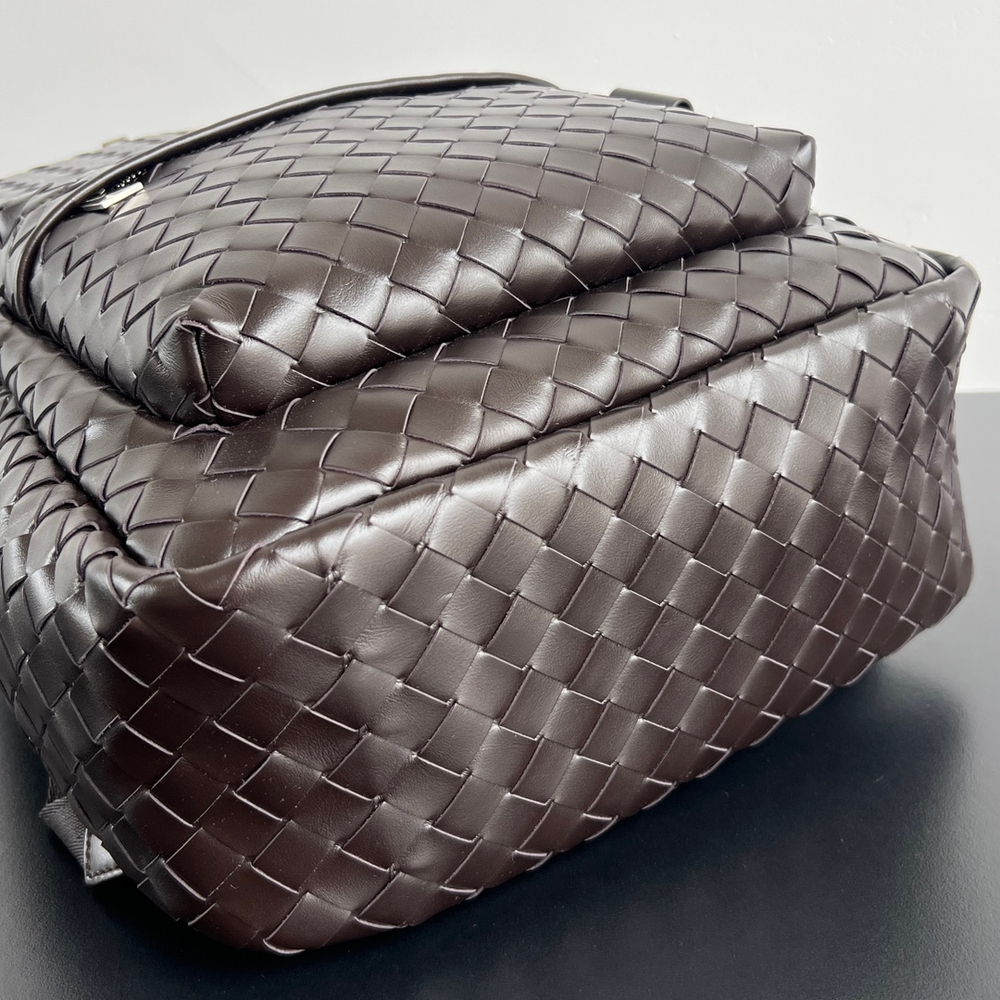 Bottega Veneta Medium Backpack 46 cm